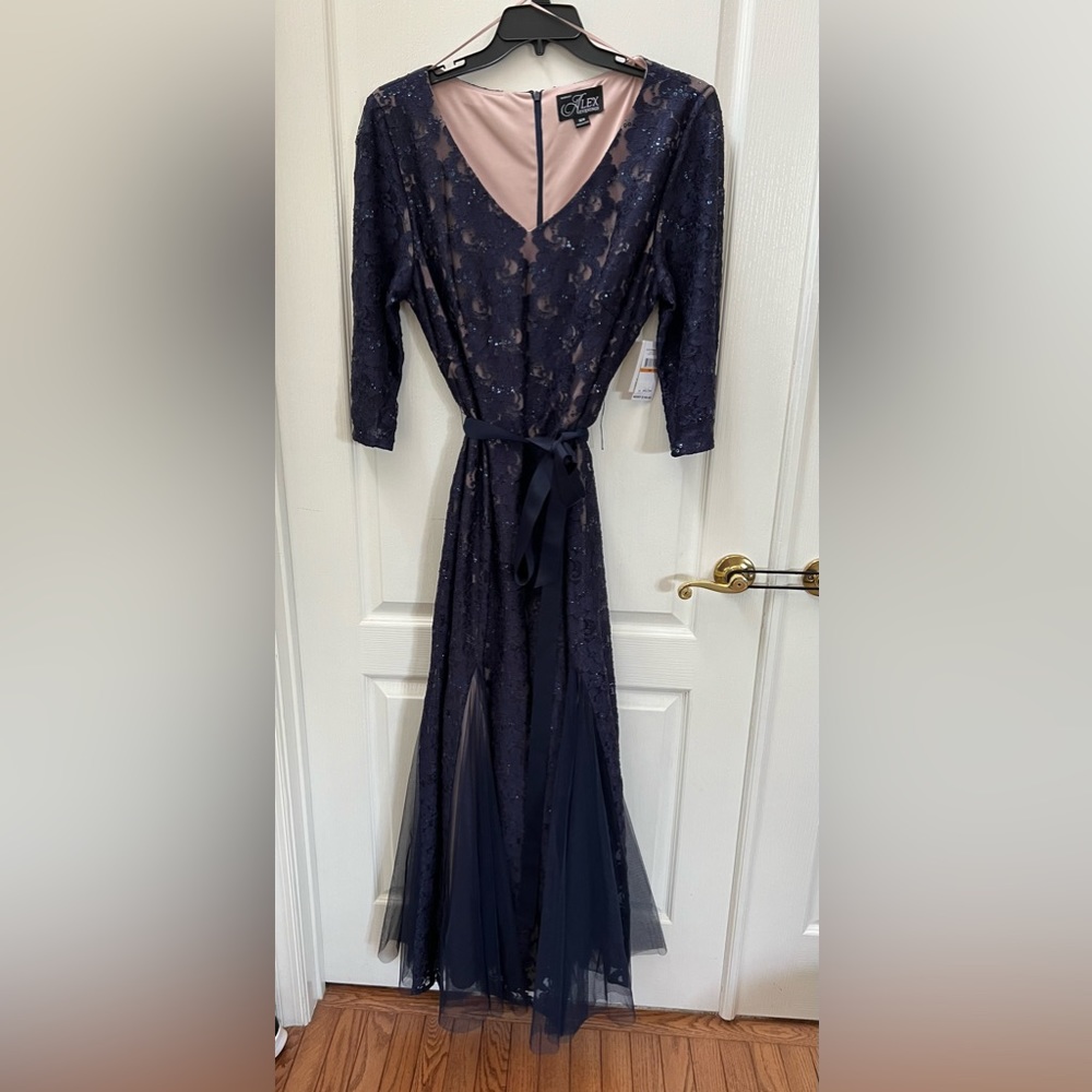 Alex Evenings navy/sequins/nude fully lined gown in size 16w brand new with tags